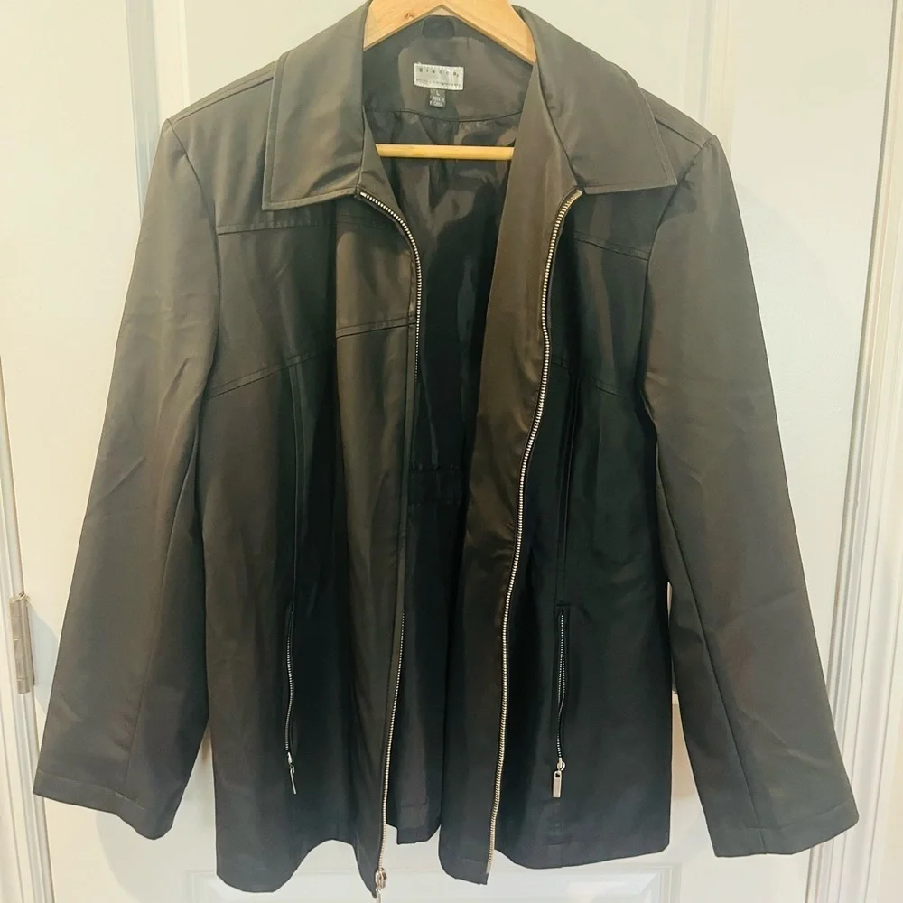 Giacca Gallery Black Outerwear with Silver Zipper Accents